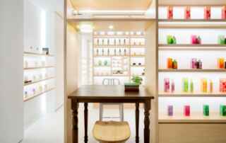 CONCEPT-PHARMACY-BY-NENDO-DESIGNBOOM-MEDD-DESIGN-FEATURE-1